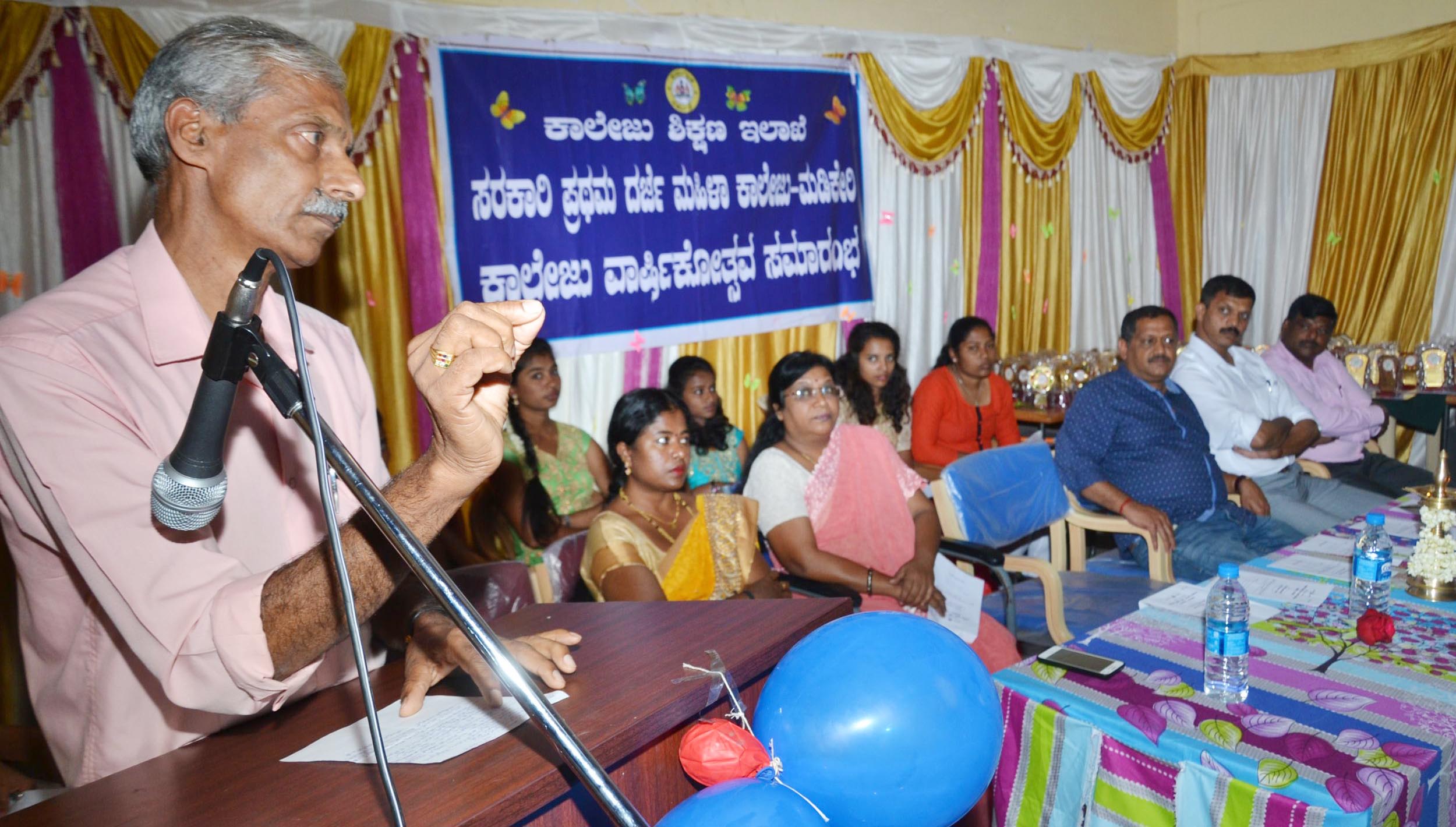 ಪುಸ್ತಕ ಅಧ್ಯಯನ ಮಾಡಿ ಉತ್ತಮ ಜೀವನ ರೂಪಿಸಿಕೊಳ್ಳಿ: ಸಾಹಿತಿ ನಾಗೇಶ್ ಕಾಲೂರು